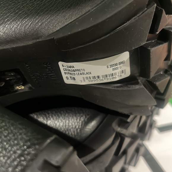 Schutz Zhara bootie (black) size 9.5 NWT - Picture 4 of 7